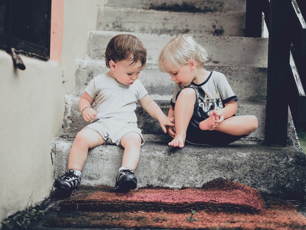 Boys Kids Stairs Children Toddlers  - IamFOSNA / Pixabay