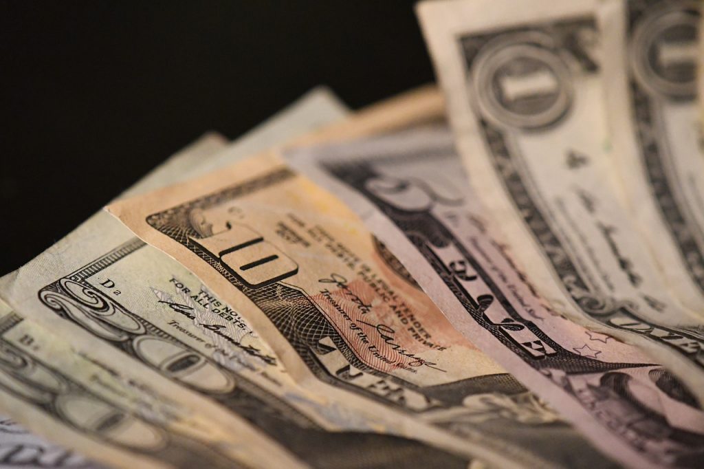 Money Cash Dollar Currency Bill - jillianwashere / Pixabay
