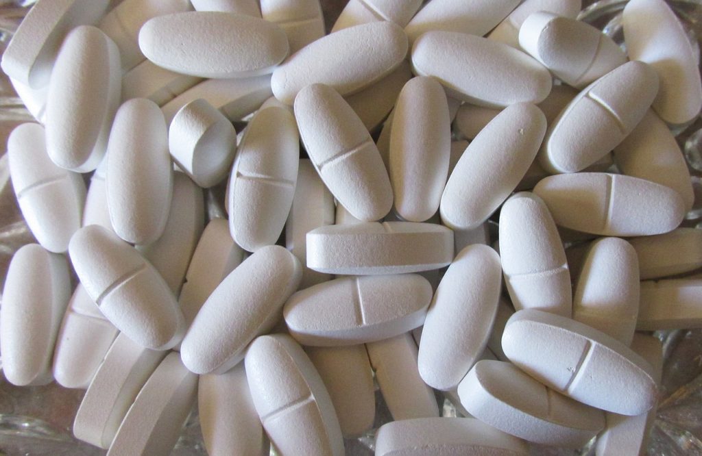 Vitamin D Calcium Tablets Healthy  - Buntysmum / Pixabay